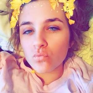 Meet your Posher, Vivian